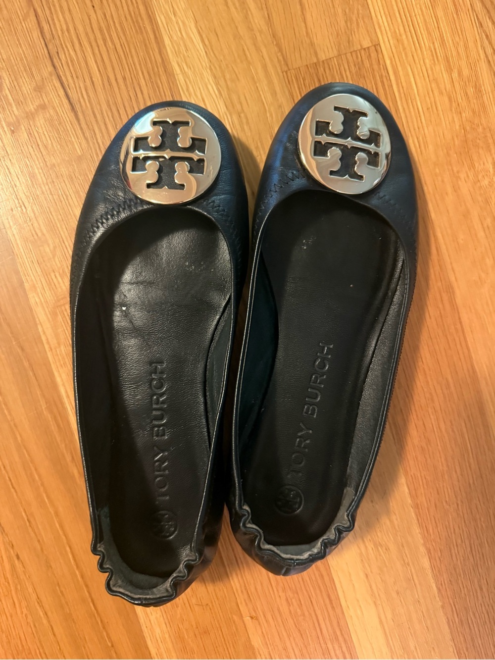 Tory Burch Black Leather Logo Round-Toe Ballet Flats with Gold Emblem